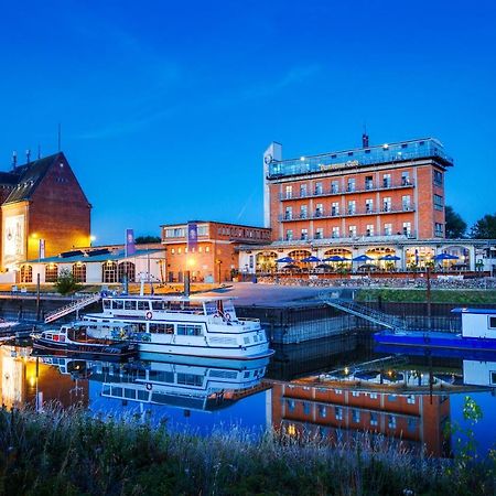 Hotel Doemitzer Hafen ภายนอก รูปภาพ