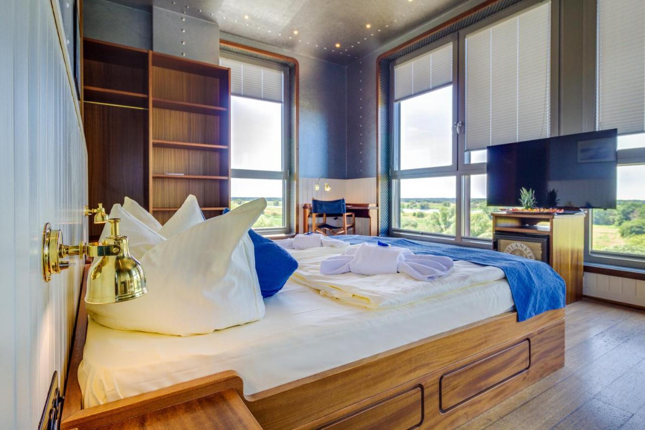 Hotel Doemitzer Hafen ภายนอก รูปภาพ