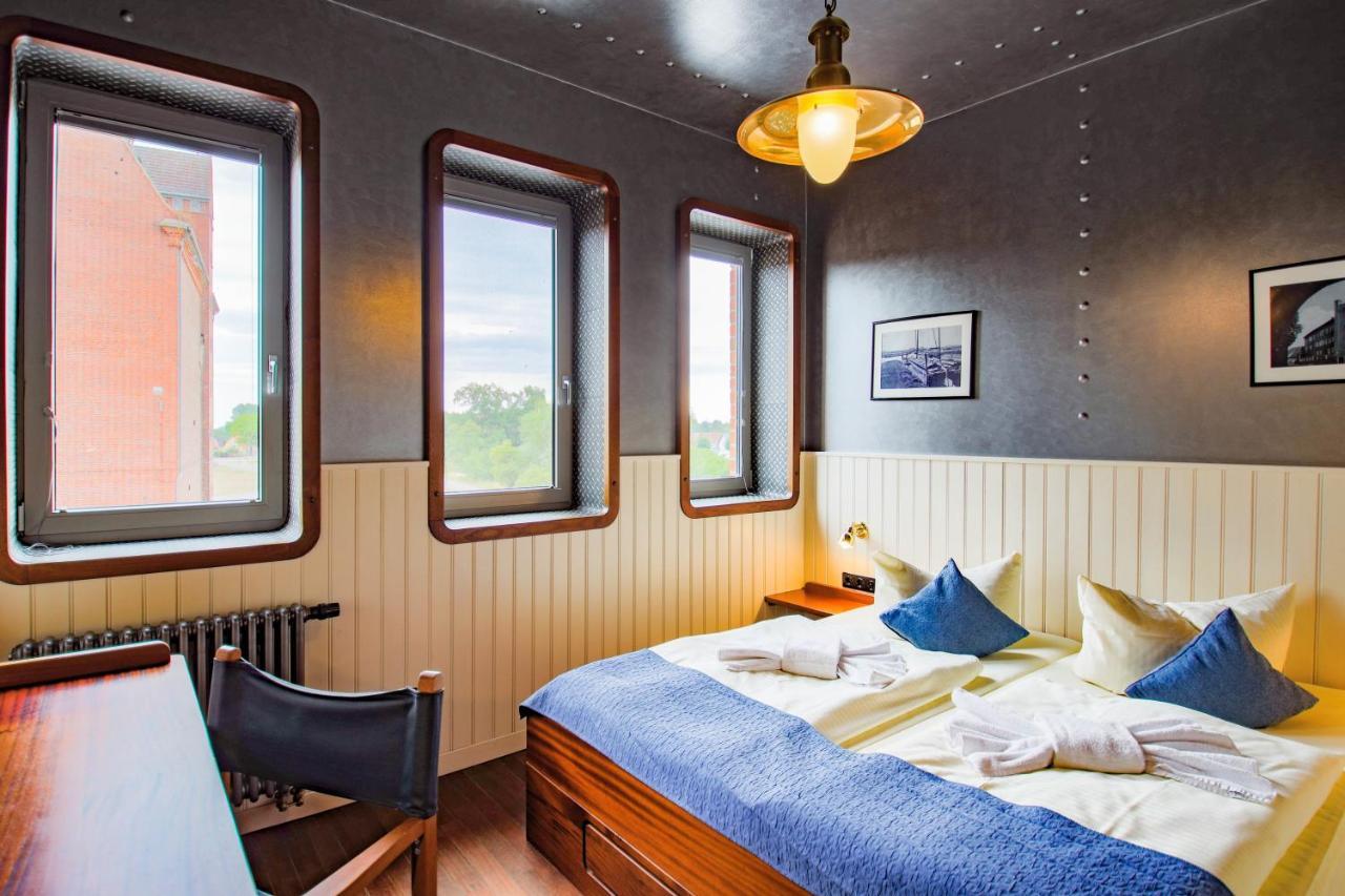 Hotel Doemitzer Hafen ภายนอก รูปภาพ